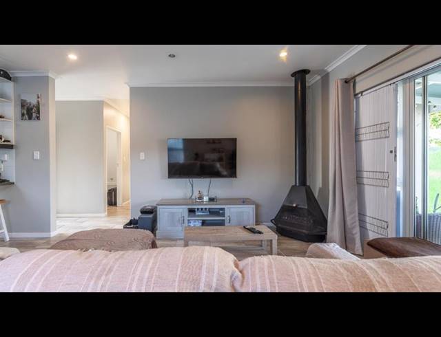 3 BEDROOM CLUSTER FOR SALE IN SONSTRAAL HEIGHTS